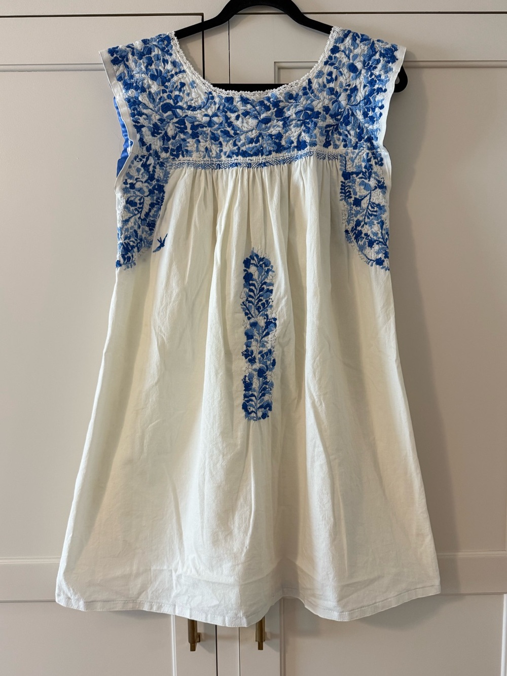 Mi Golondrina cotton white dress with blue embroidery size medium us 6